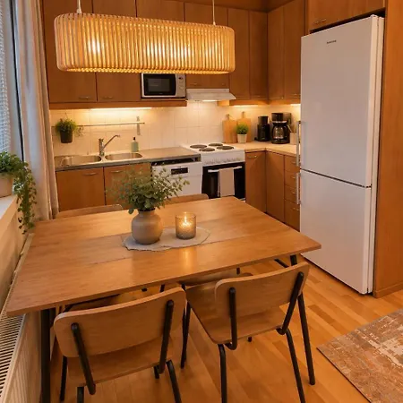 Lapland Retreat With Private Sauna, Sleeps 5 Appartamento *